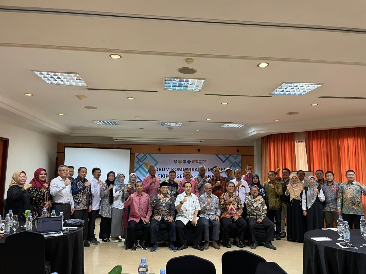 Dekan FKIP Untirta Memaparkan “Sekolah Jawara Indonesia” di Forum Komunikasi Pimpinan FKIP Negeri Se-Indonesia.