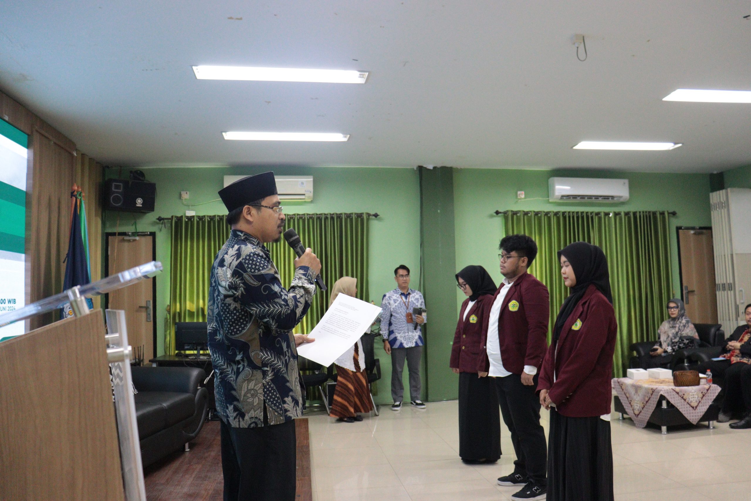 FKIP Untirta Gelar Yudisum dan Pengukuhan Alumni Gelombang III Tahun 2024 Program Sarjana