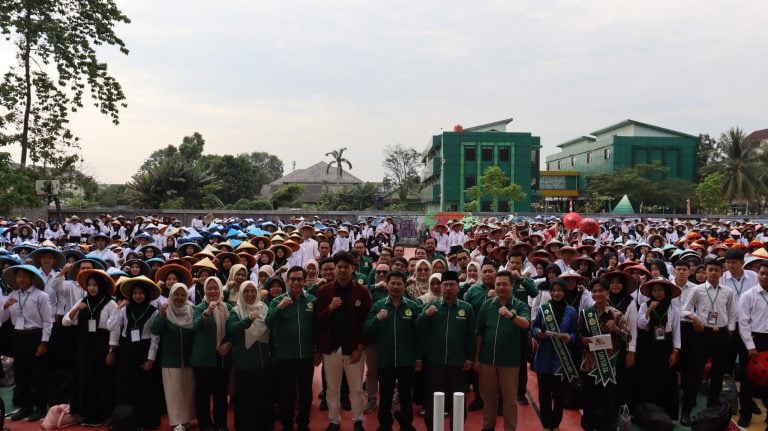 Mahasiswa Baru FKIP Dibekali Peta Jalan Lulus Cepat Kurikulum Untirta 2025.